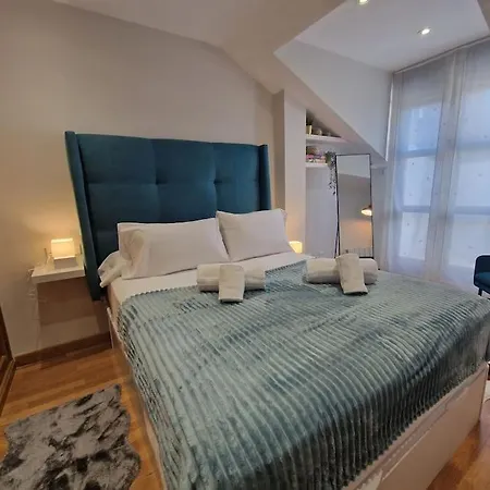 Apartament 614a Coqueto Atico By R2r Consulting *