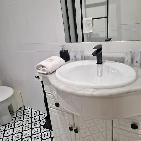 614a Coqueto Atico By R2r Consulting 公寓